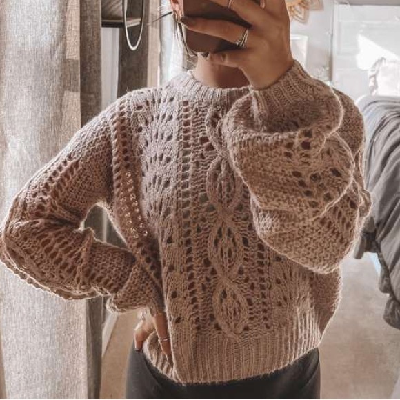 Moon & Madison || Woman’s knit Sweater like new size Large - Picture 6 of 6